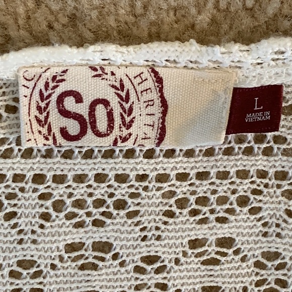 SO Cut Out Open Front Top, Size Large, Off White, *cami not included - Picture 6 of 11